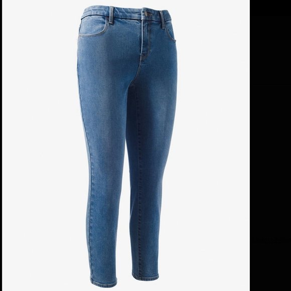 Chico's Perfect Stretch Girlfriend Slim Leg Anklet - Picture 1 of 9